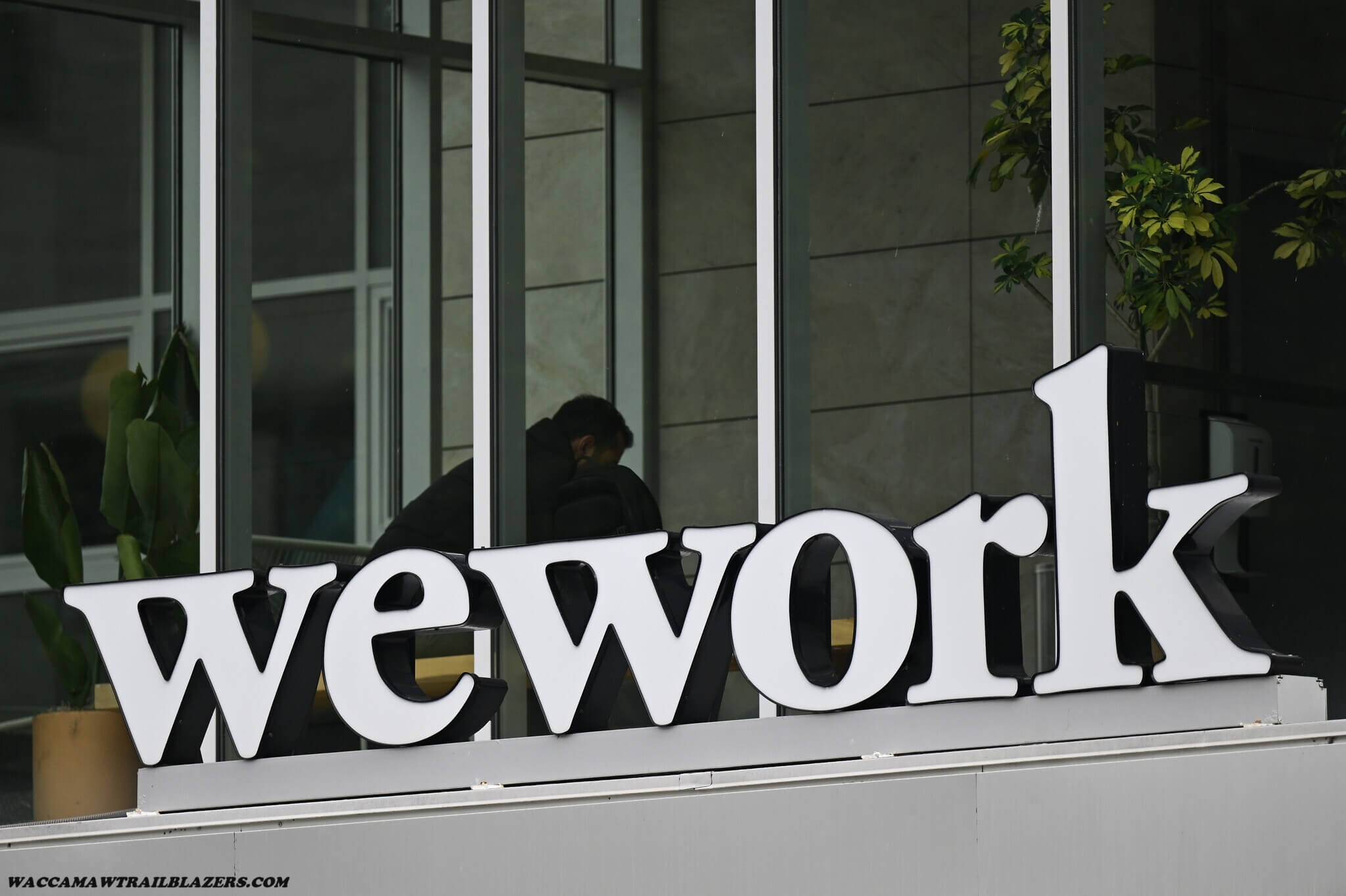 WeWork คาดว่าจะล้มละลายภายในเดือนมิถุนายน WeWork ผู้ให้บริการพื้นที่ทำงานร่วมกันที่พร้อมรบกล่าวว่าคาดว่าจะล้มละลายภายในสิ้นเดือนพฤษภา