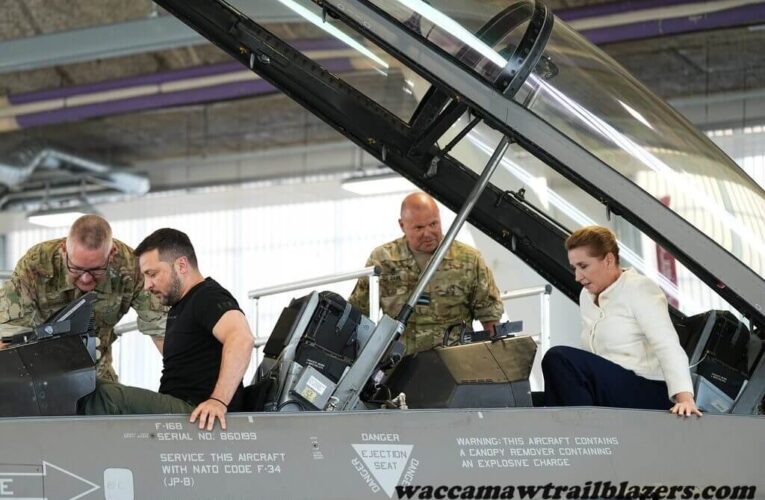 ยูเครนได้รับเครื่องบินรบ F-16 ลำแรก